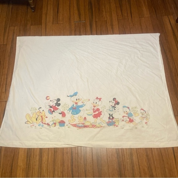Vintage Disney 60’s 70’s Mickey Minnie Pluto Picnic Twin Size Flat Bed Sheet - Picture 1 of 16